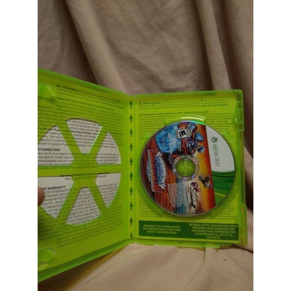 Skylanders: SuperChargers for Xbox 360 - Picture 2 of 3